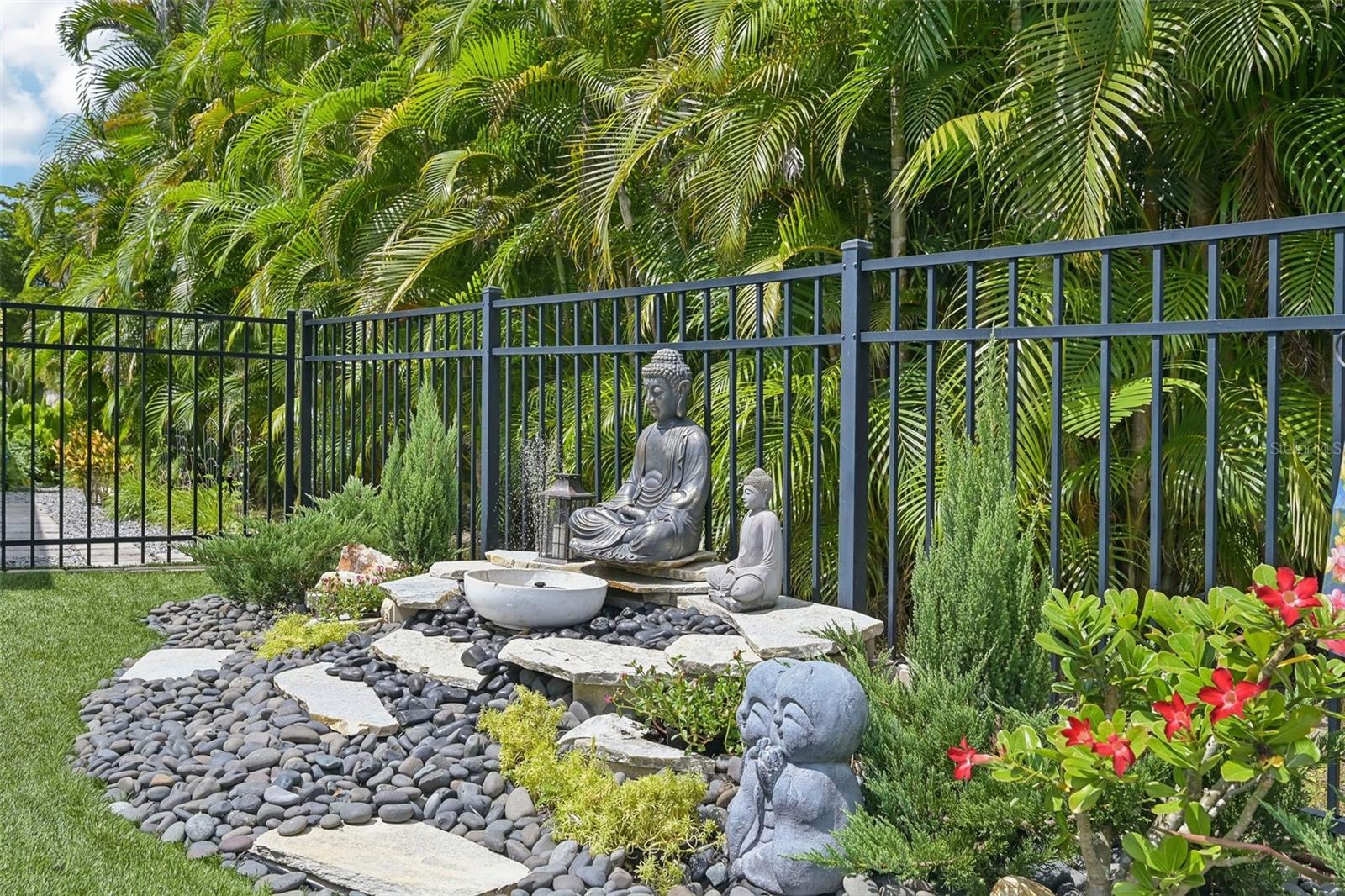 825 Himalayan Run Property Photo 44