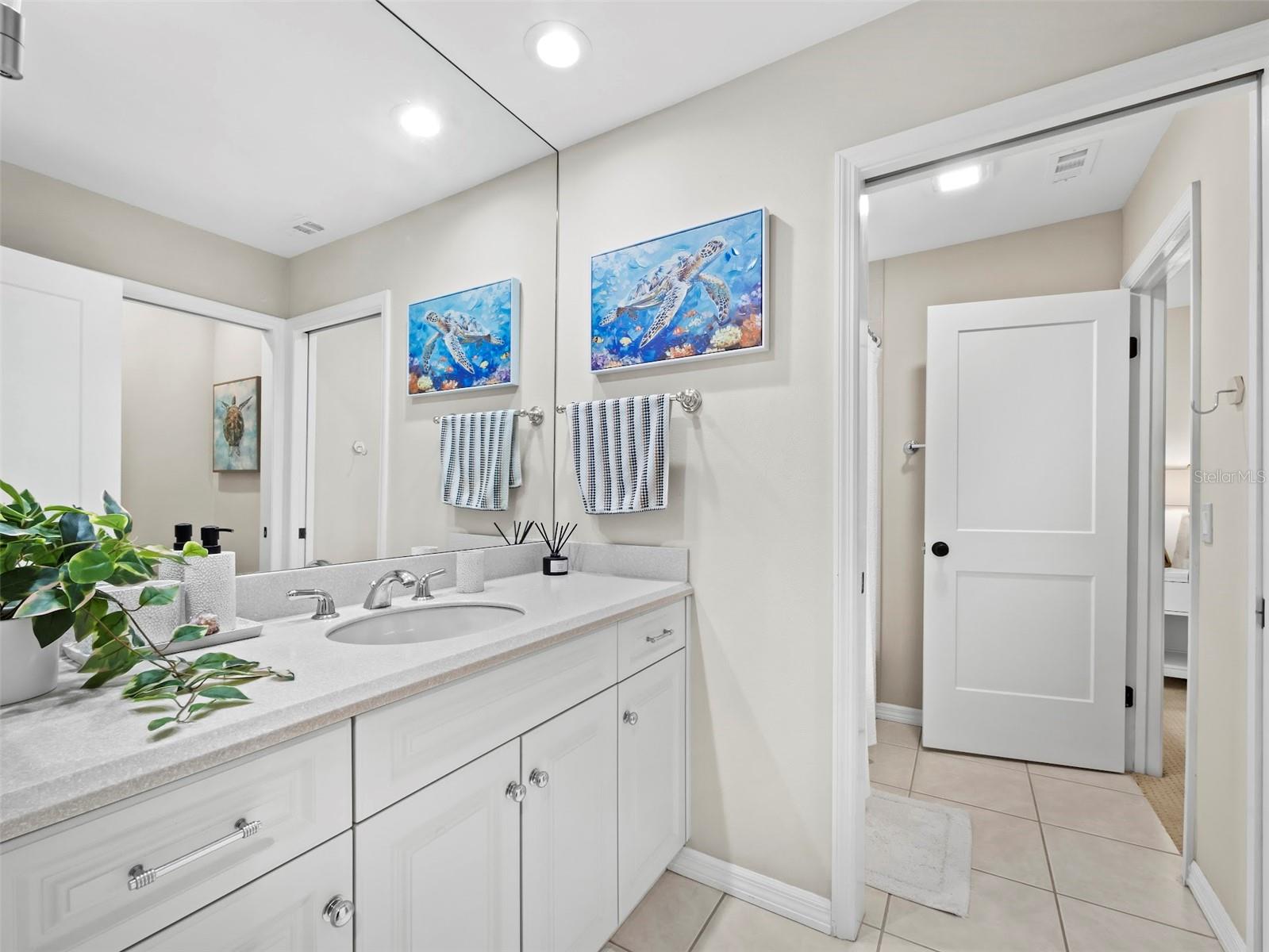 2101 Harbourside Dr #1103 Property Photo 24