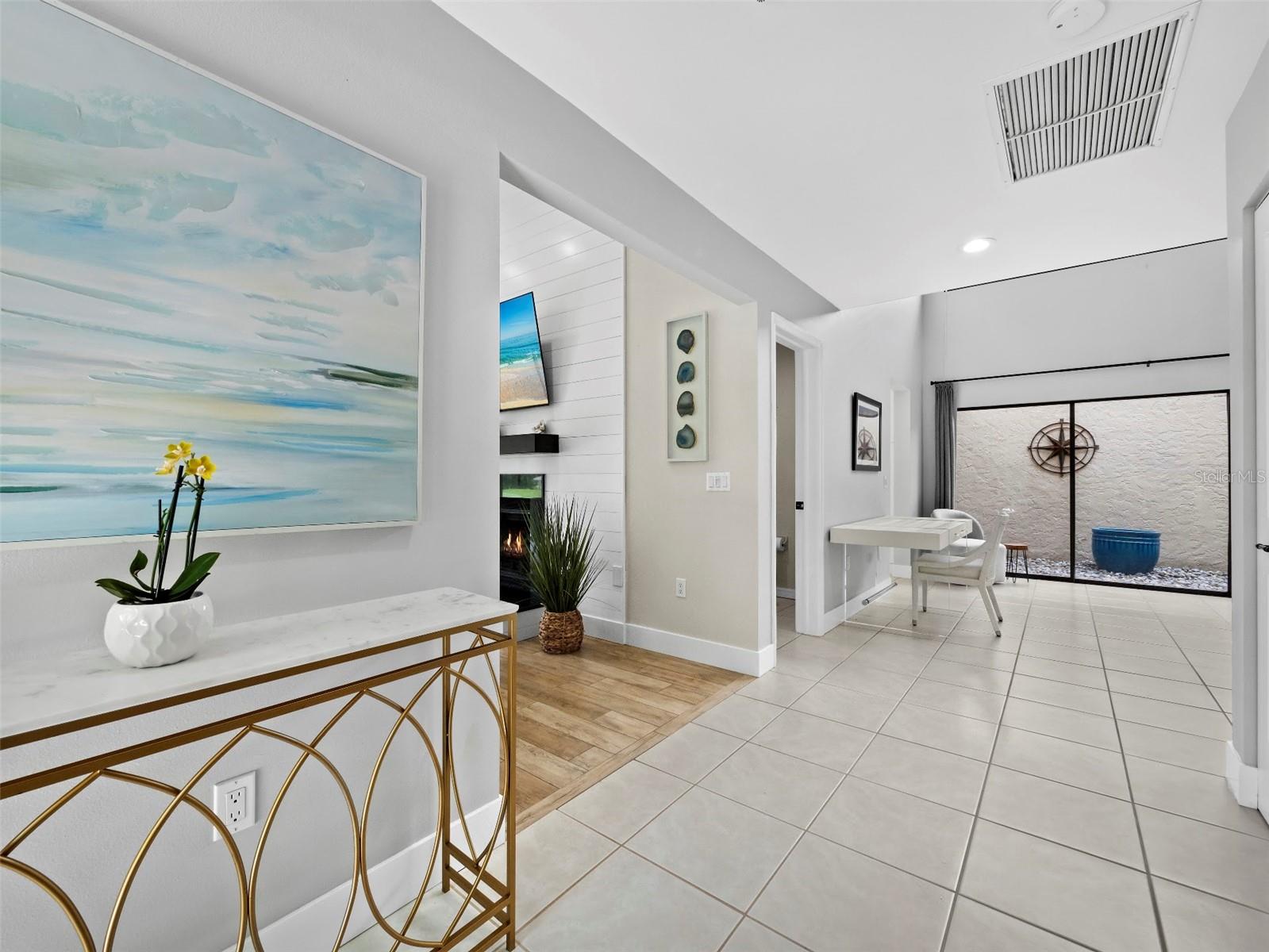 2101 Harbourside Dr #1103 Property Photo 34