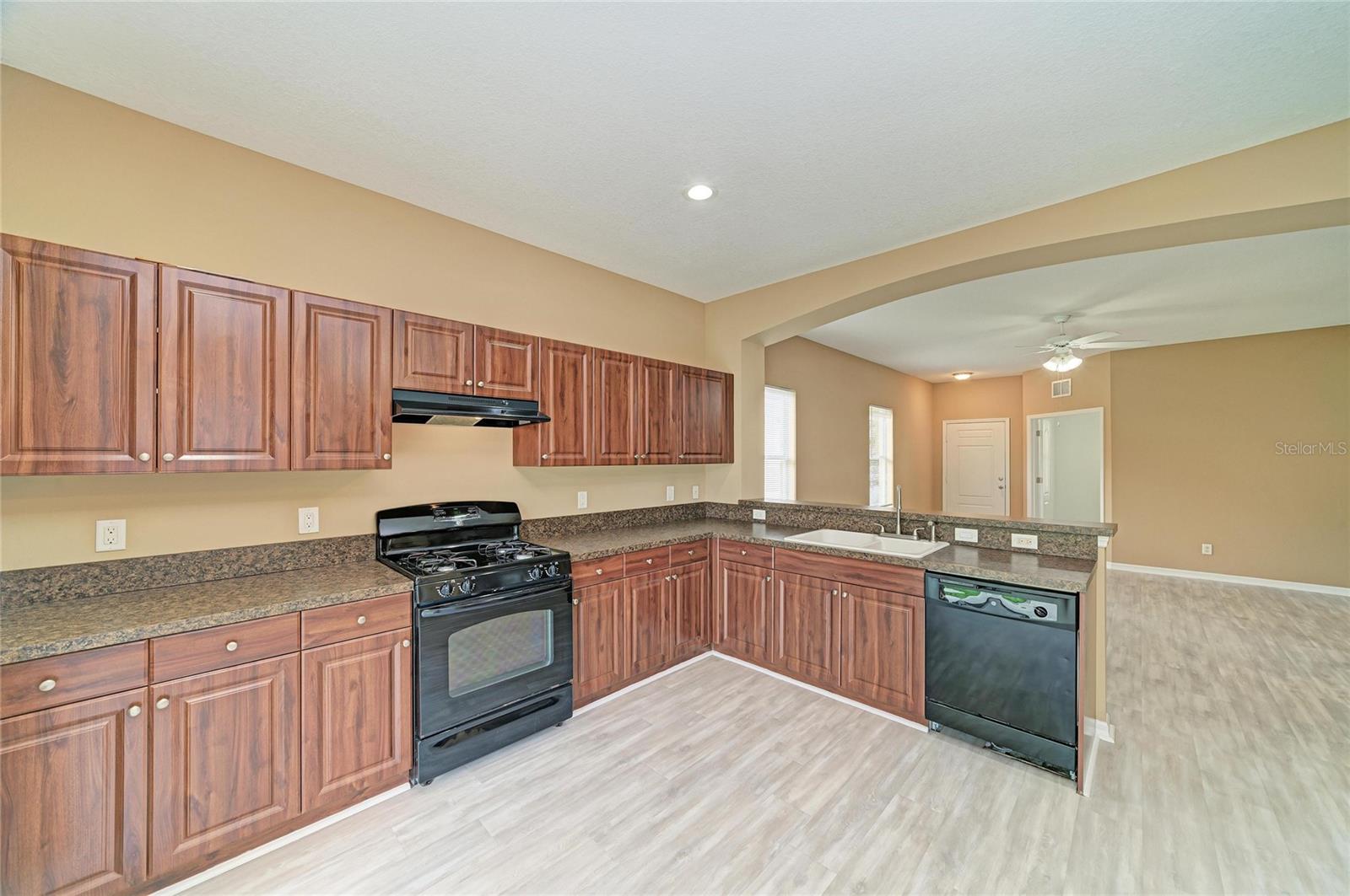 4907 Boston Common Gln Property Photo 18