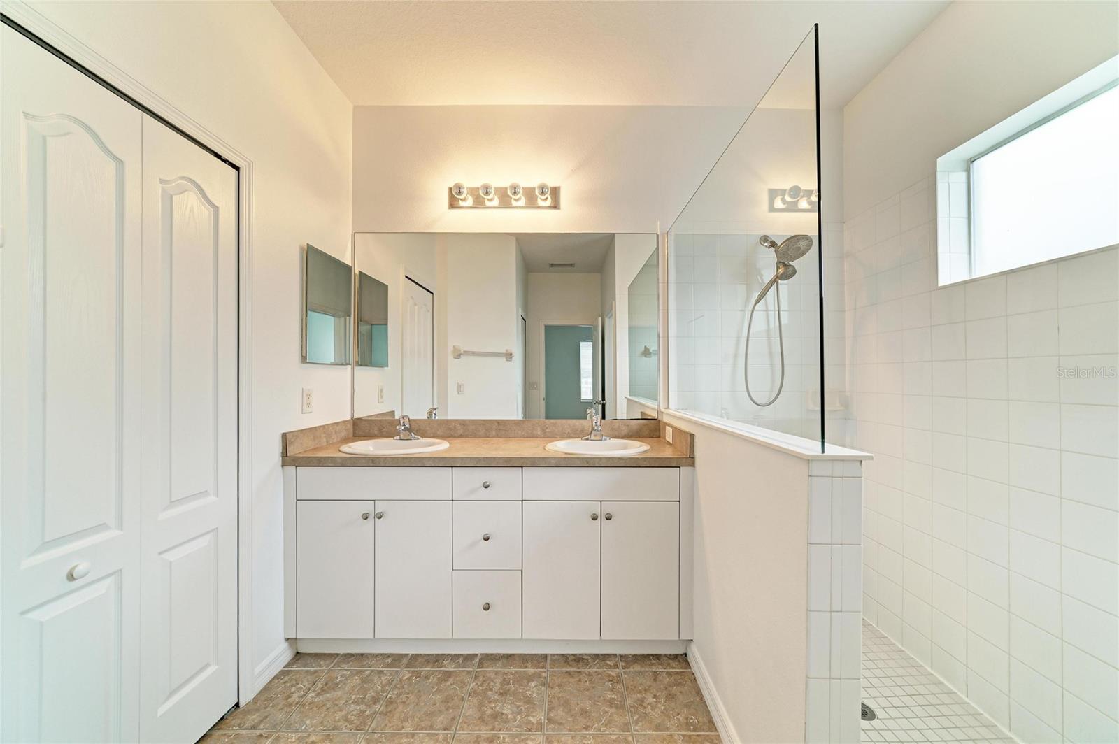 4907 Boston Common Gln Property Photo 24