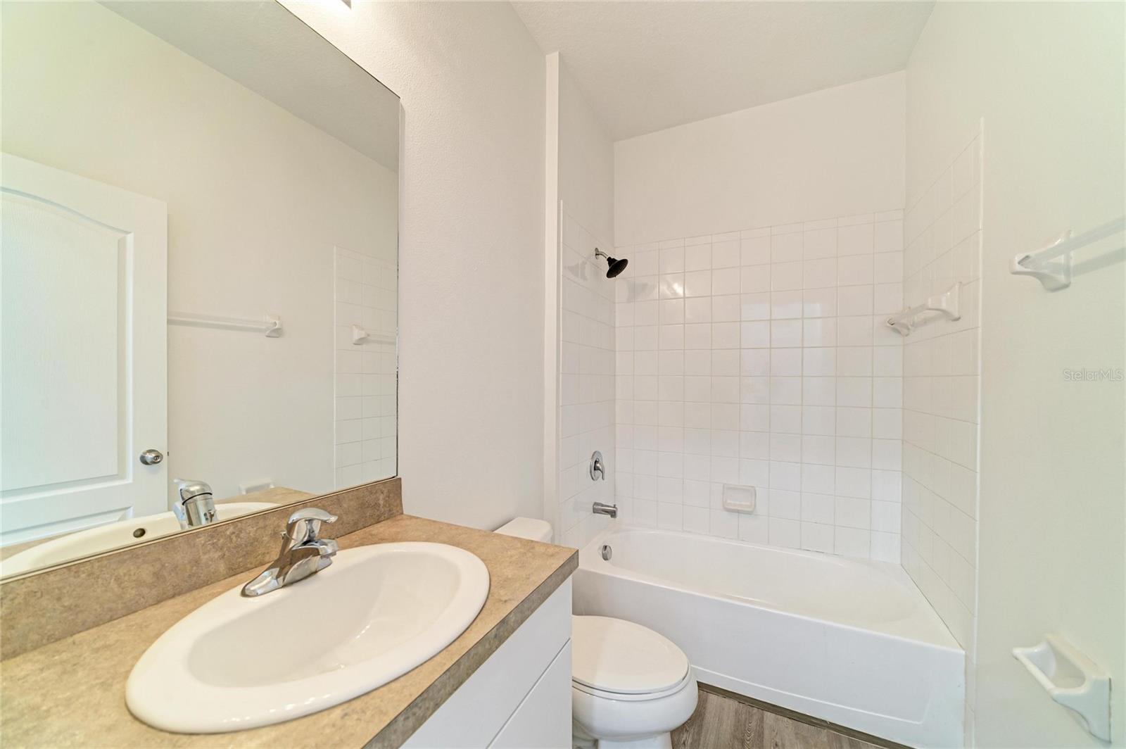 4907 Boston Common Gln Property Photo 28