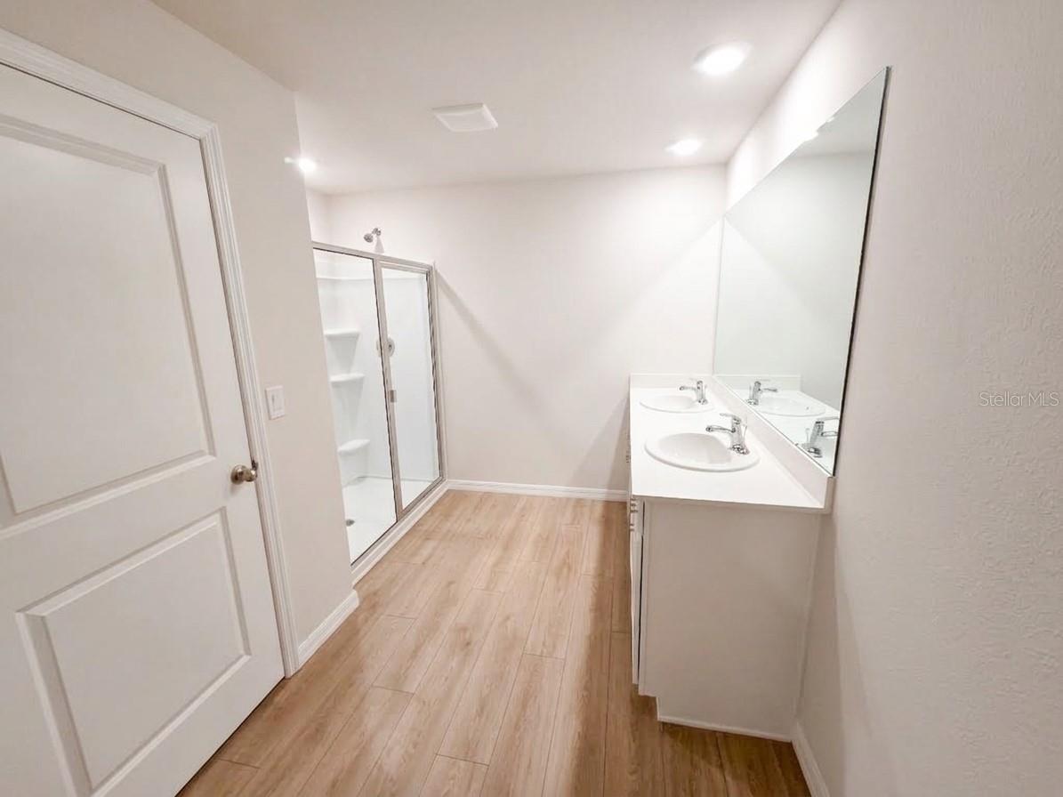 11904 Mountain Island Trl Property Photo 14