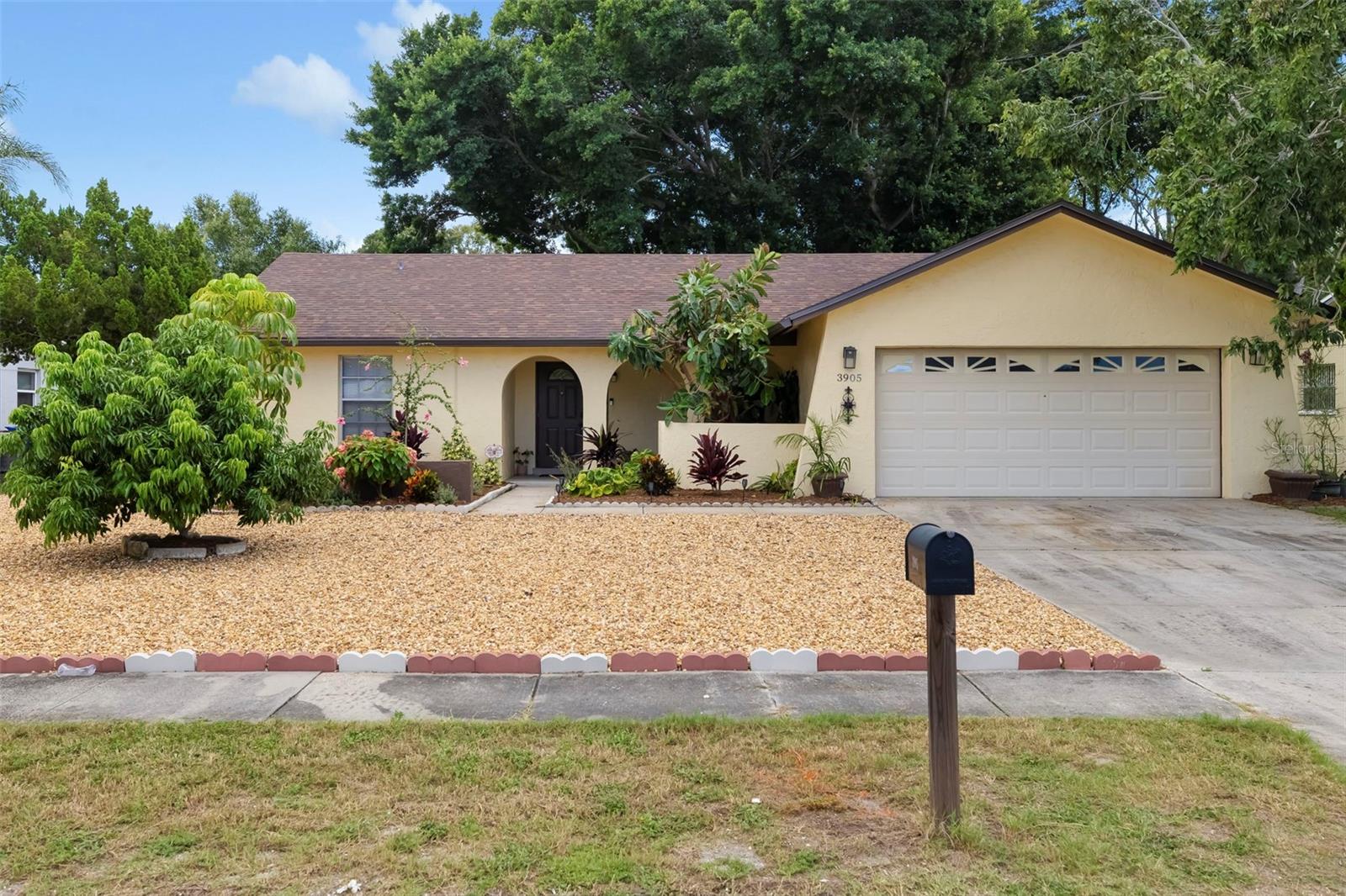 3905 Sandpointe Dr Property Photo 1