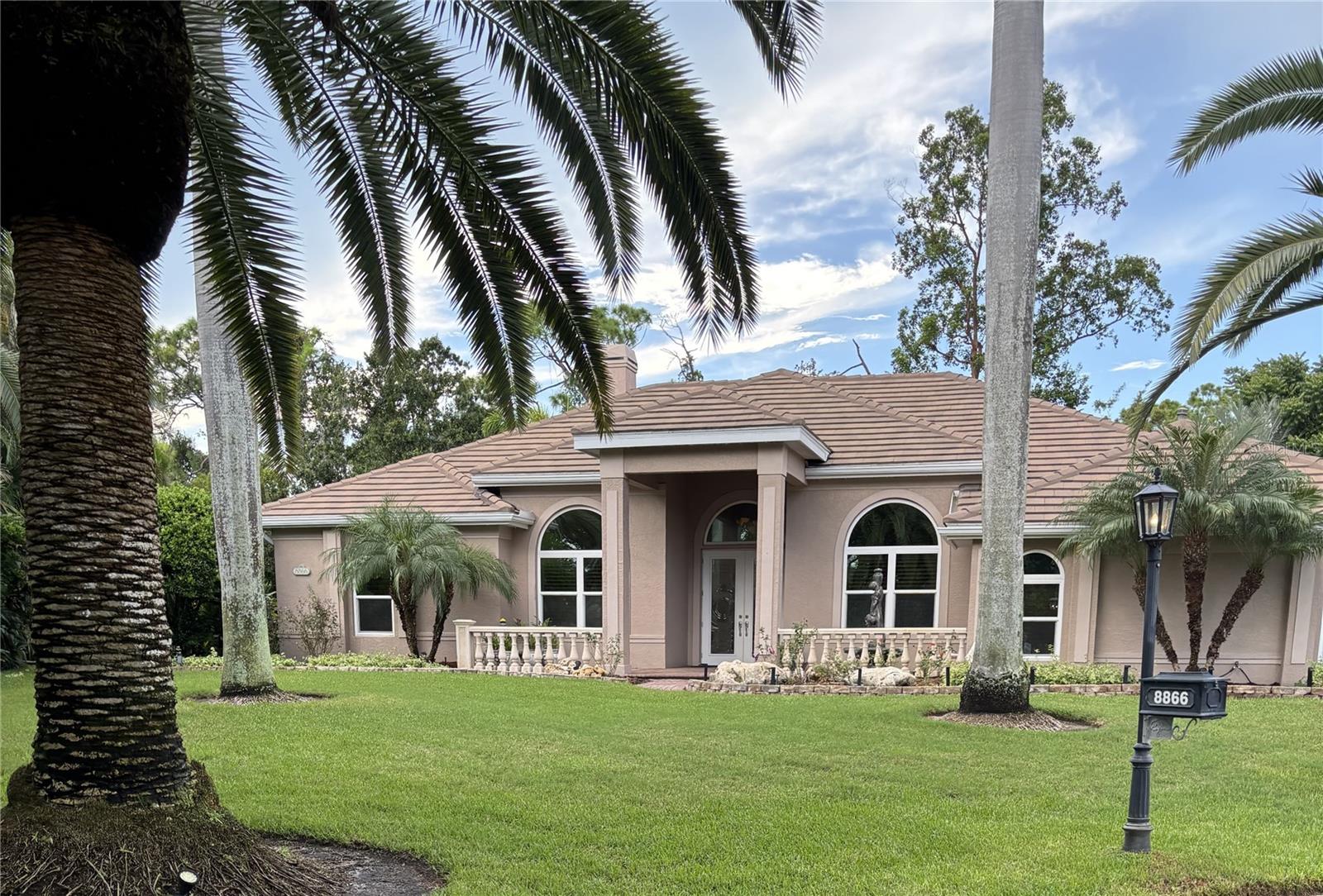 8866 Bloomfield Blvd Property Photo
