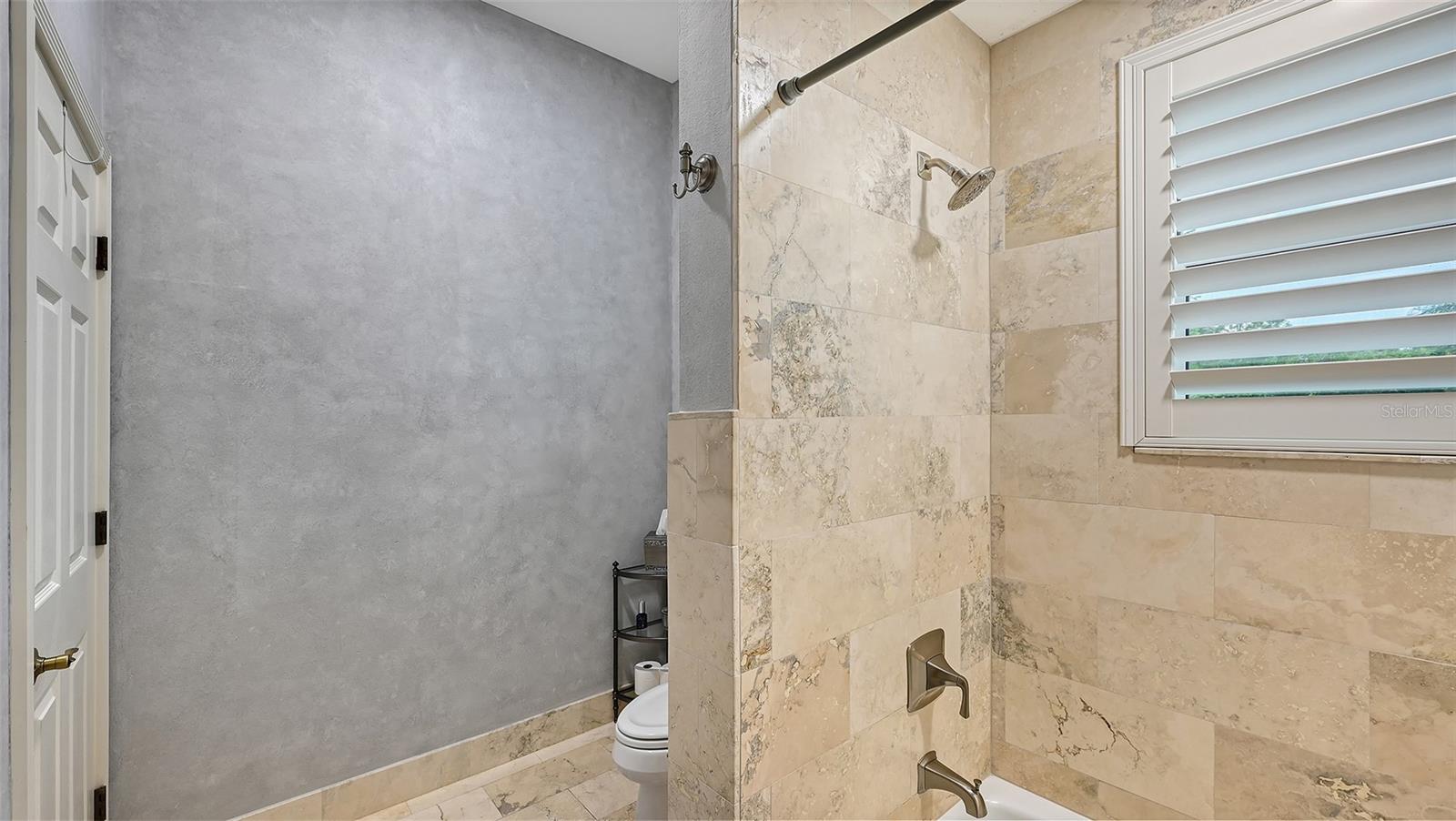 8866 Bloomfield Blvd Property Photo 54
