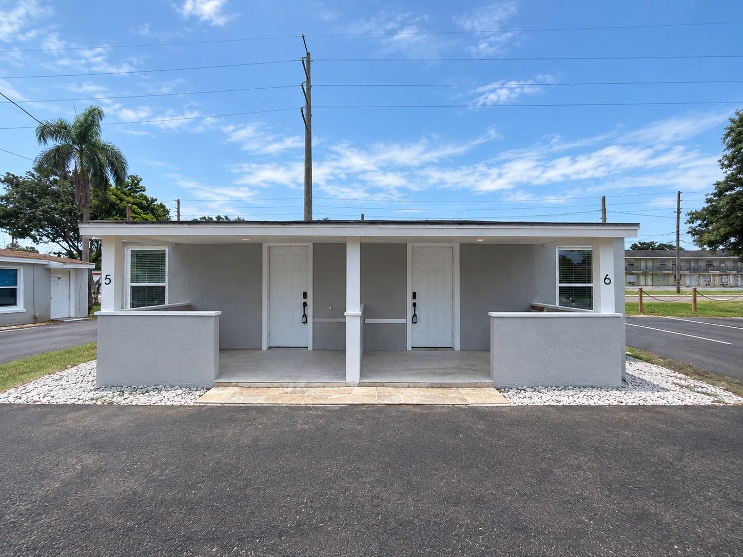 5680 28TH ST N #D5 Property Photo 1