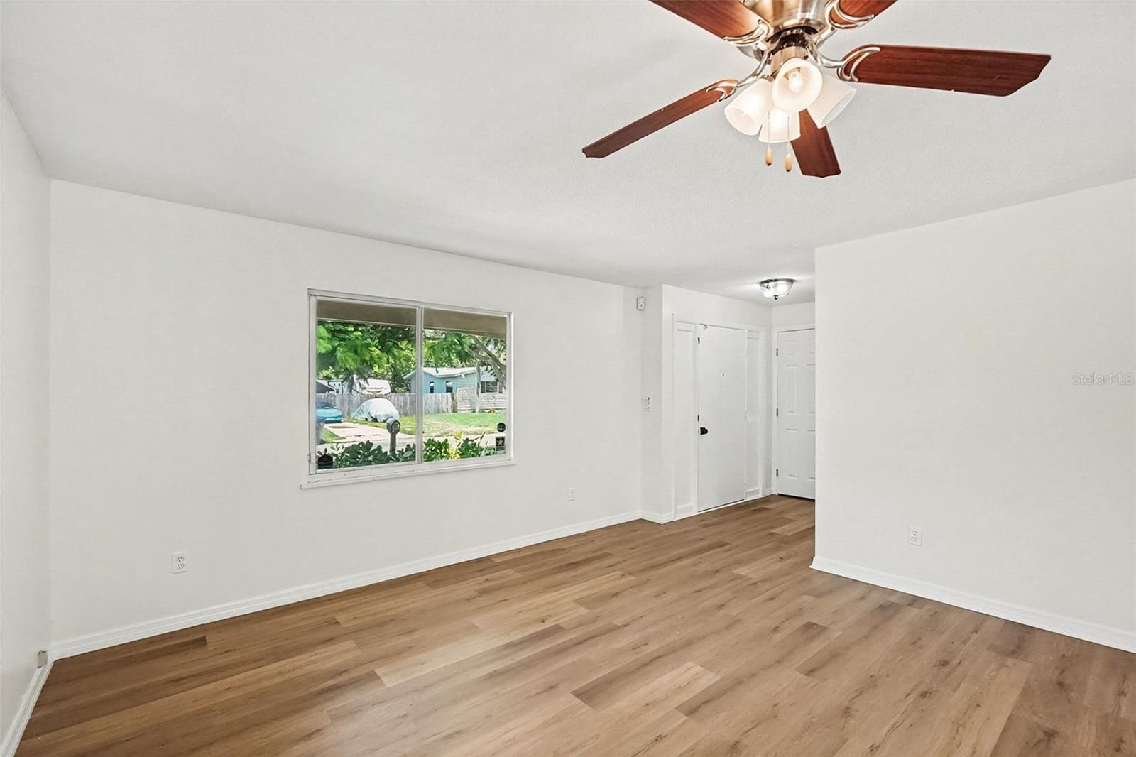 6515 3rd Street Ct W Property Photo 7