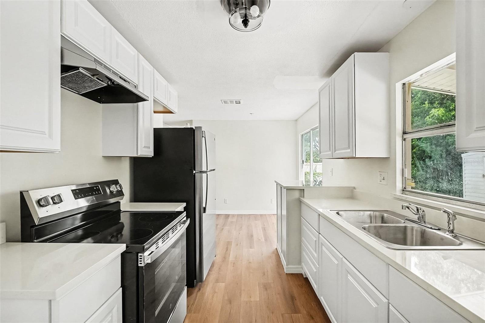 6515 3rd Street Ct W Property Photo 20
