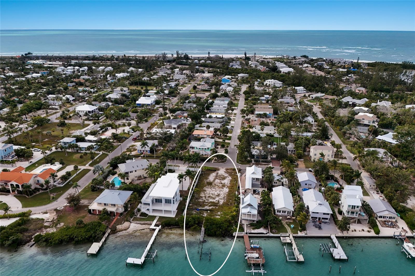 7094 Longboat Dr E Property Photo 8