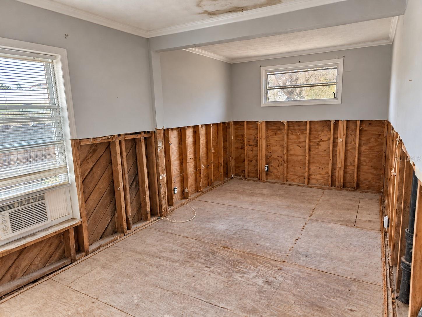 13418 1st St E Property Photo 15