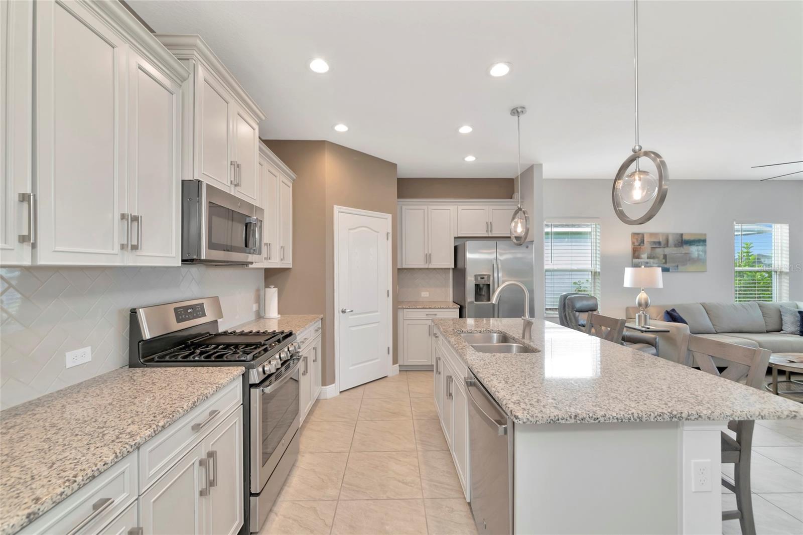 4715 Canoe Creek Ave Property Photo 10