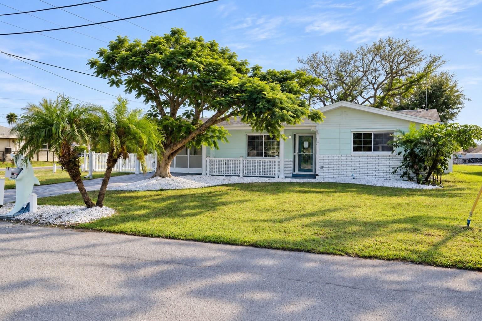13716 BRITTON DR Property Photo 1