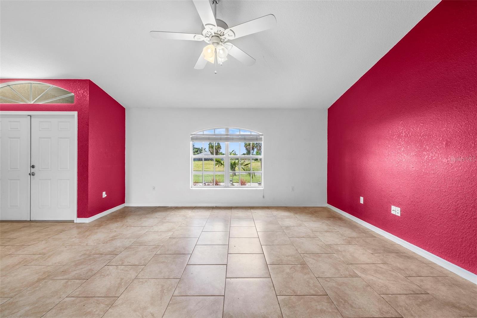 209 Broadmoor Ln Property Photo 12