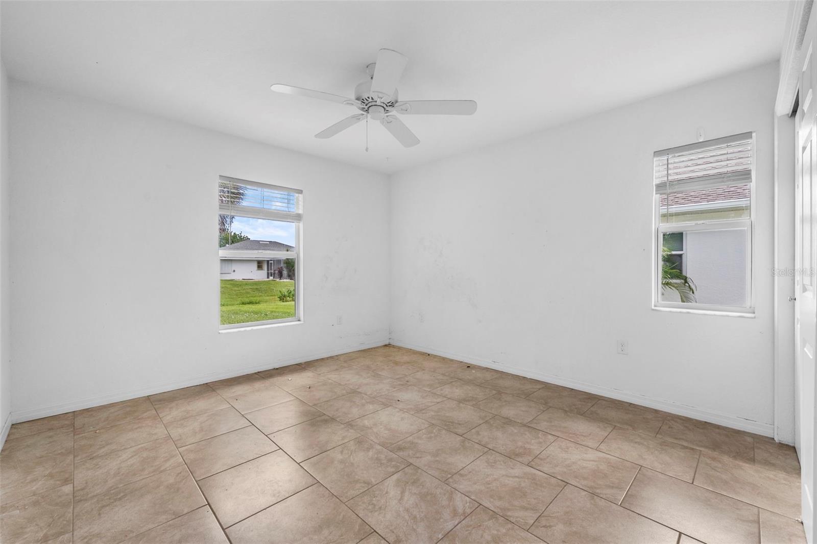 209 Broadmoor Ln Property Photo 25
