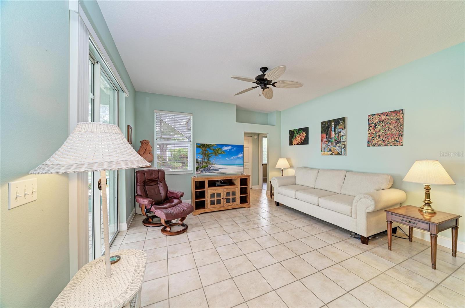 12105 Beeflower Dr Property Photo 14