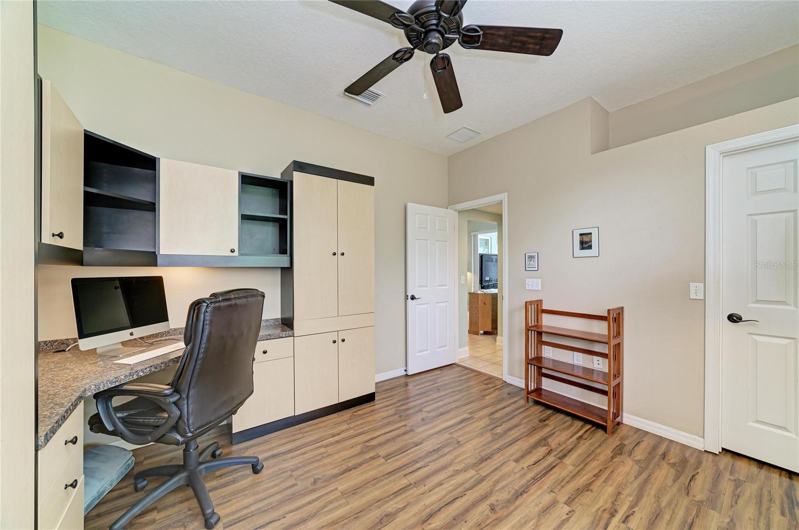 12105 Beeflower Dr Property Photo 26