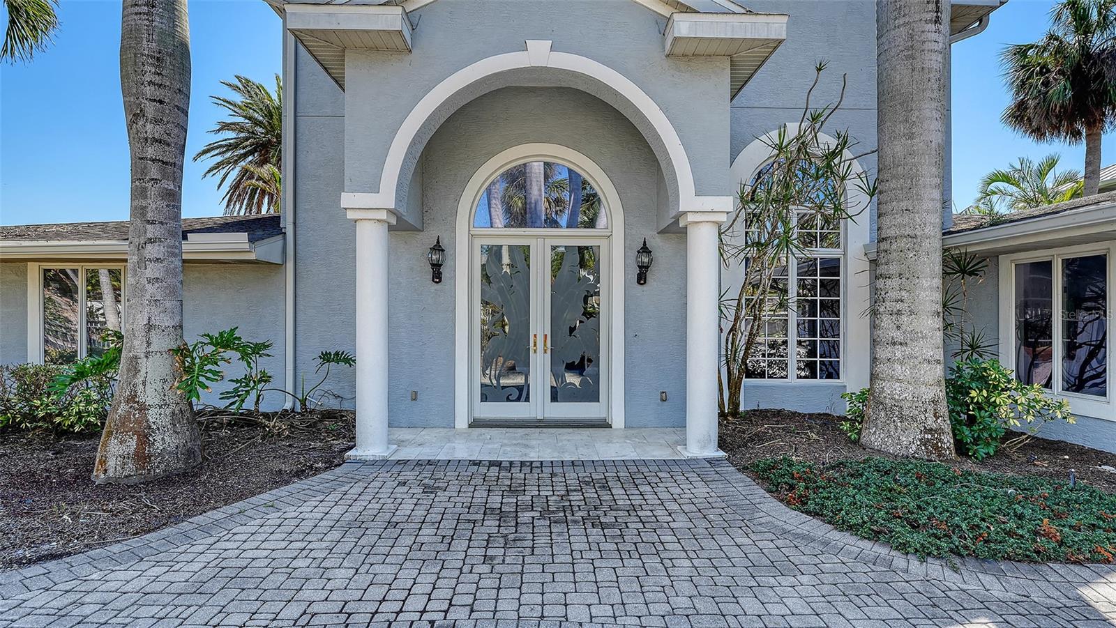 732 Siesta Dr Property Photo 9