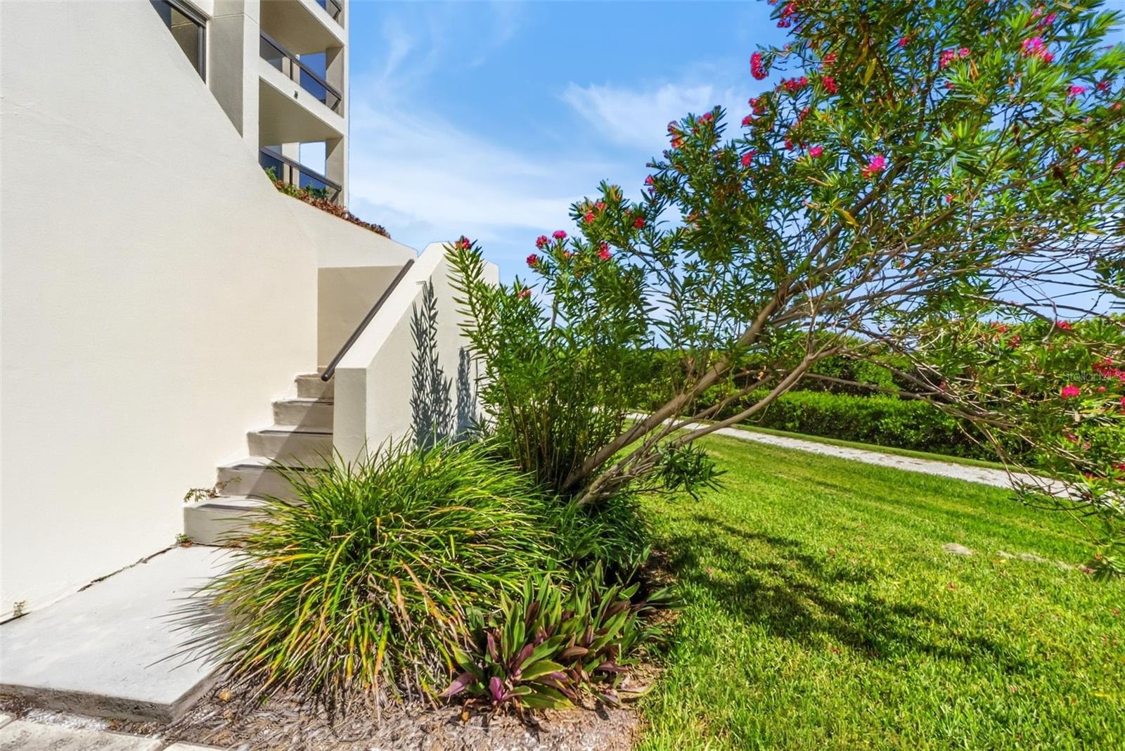 1932 Harbourside Dr #214 Property Photo 18