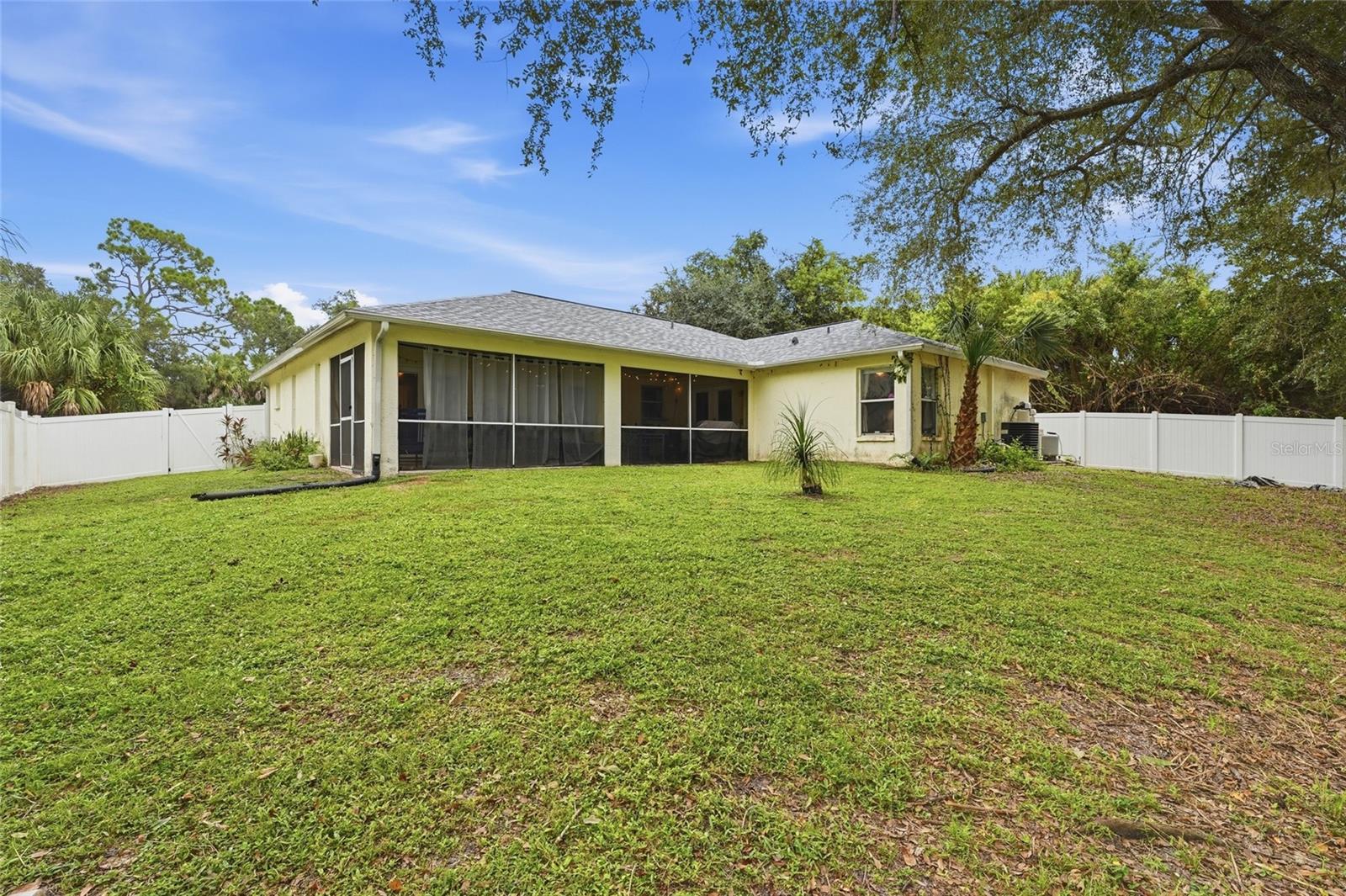 2661 Muglone Ln Property Photo 11