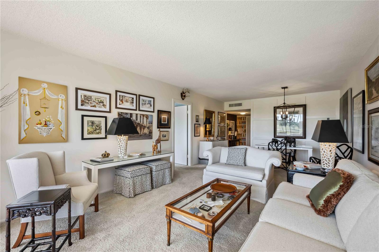 7461 W Country Club Dr N #207 Property Photo 8