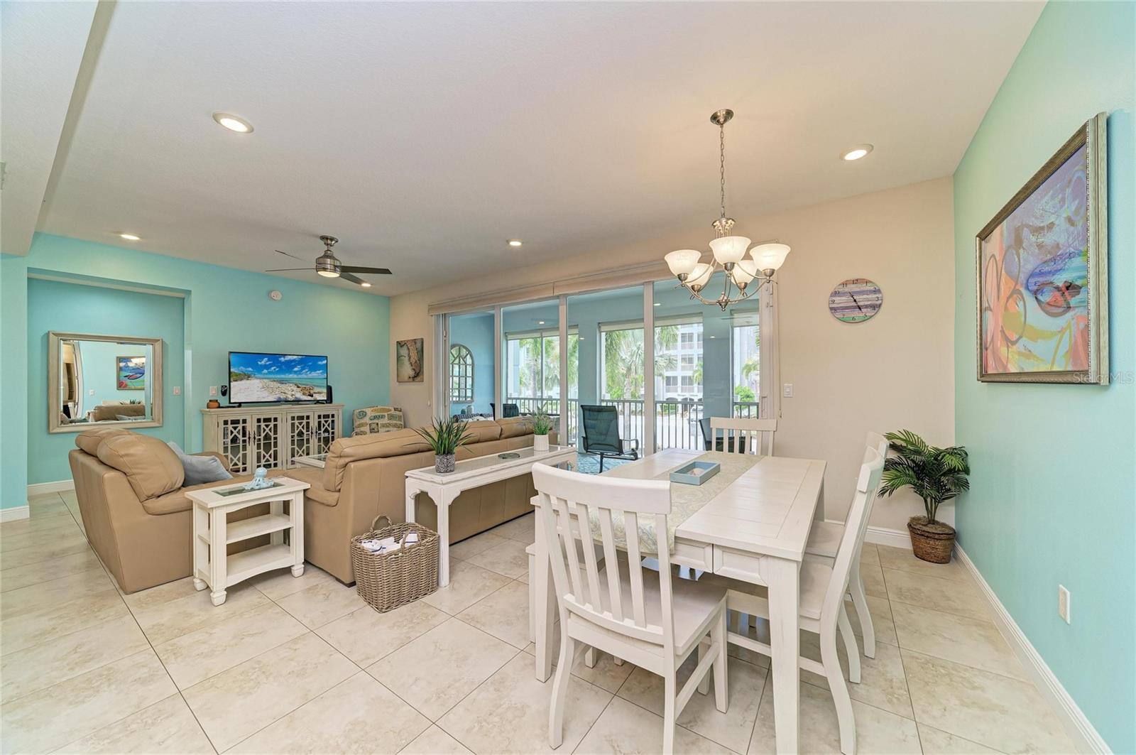 391 Aruba Cir #101 Property Photo 16