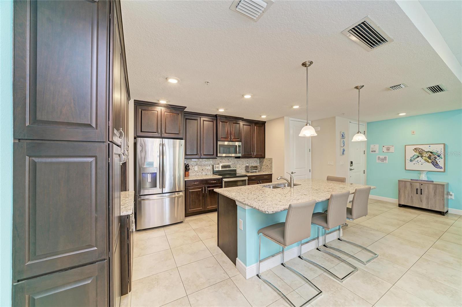 391 Aruba Cir #101 Property Photo 19
