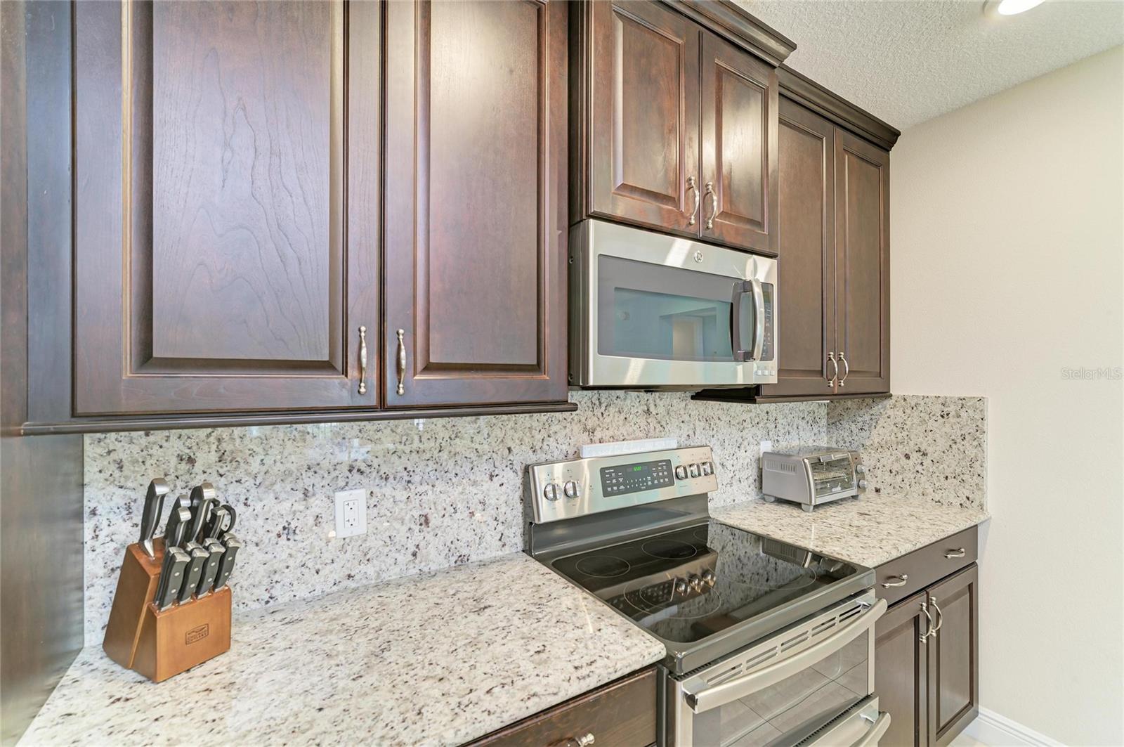 391 Aruba Cir #101 Property Photo 21