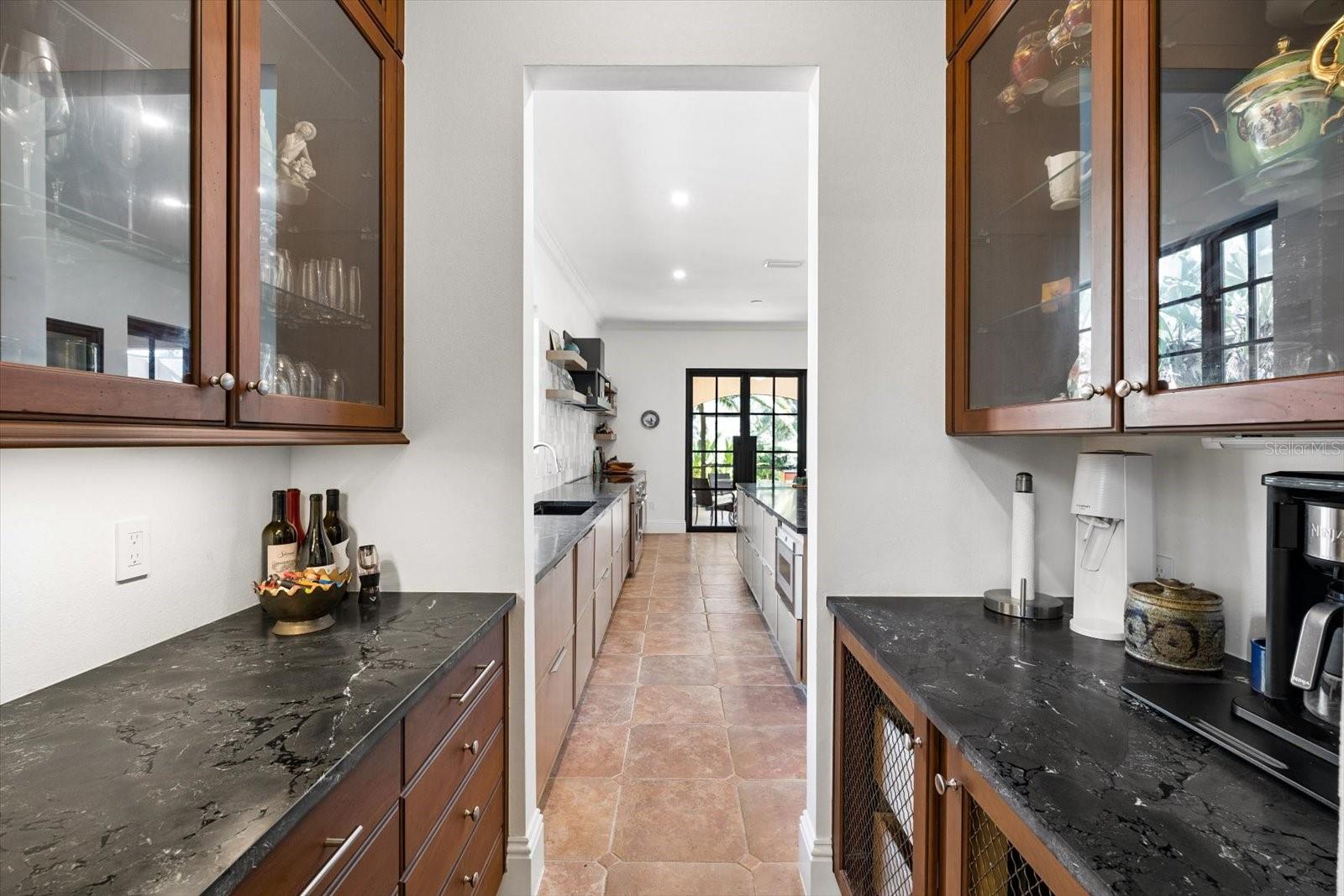 7047 Vilamoura Pl Property Photo 12