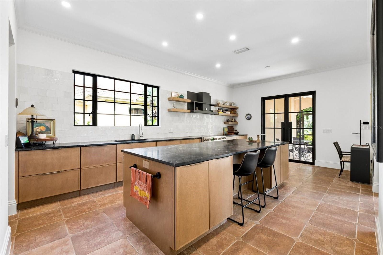 7047 Vilamoura Pl Property Photo 13