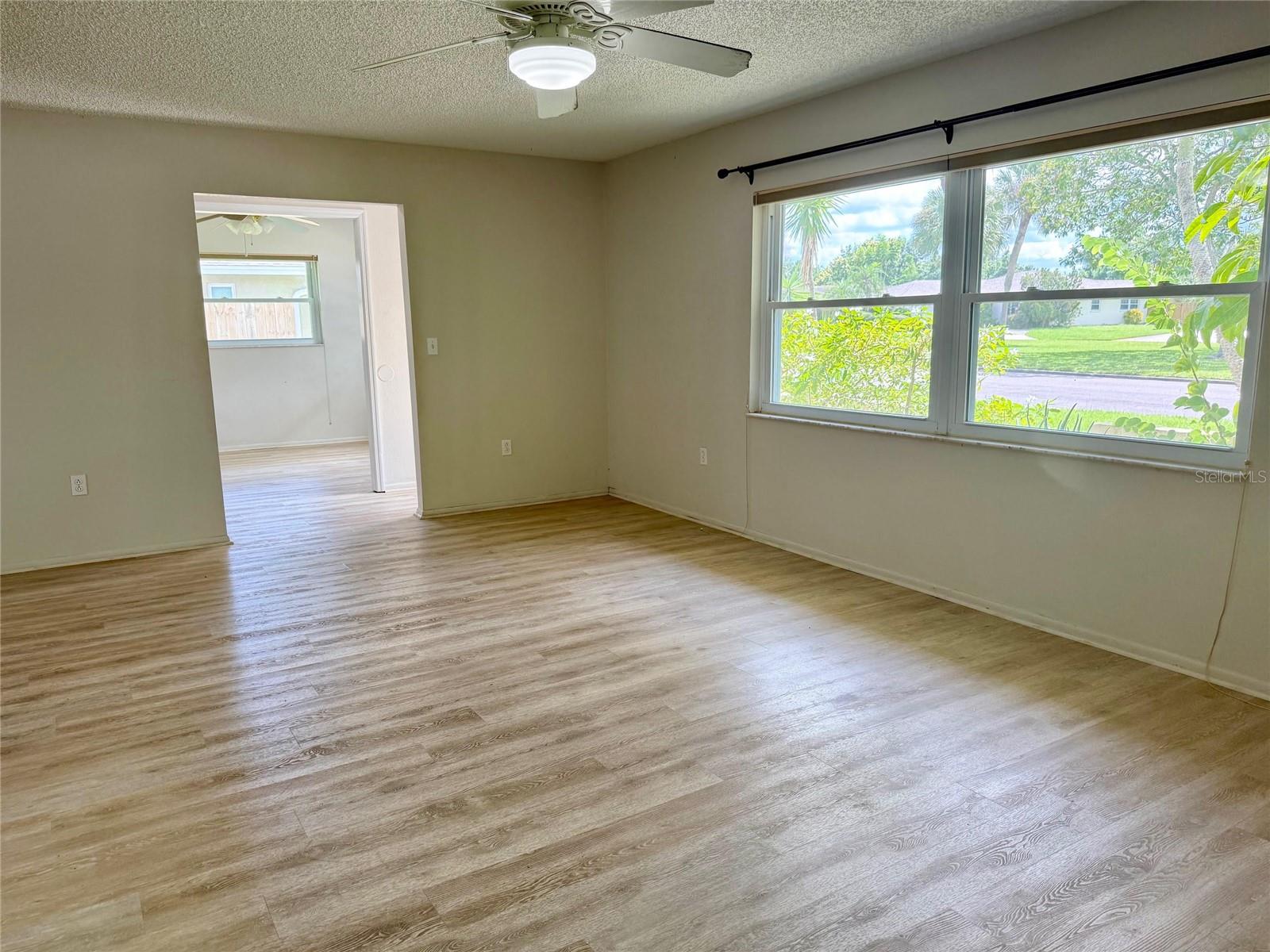 5109 Medalist Rd Property Photo 3