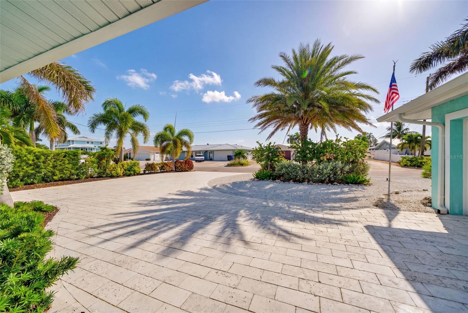 3708 Royal Palm Dr Property Photo 7