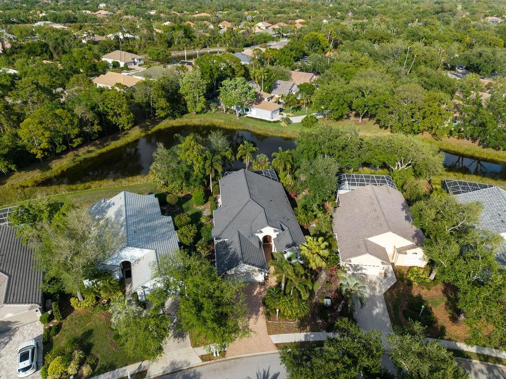 7117 Victoria Cir Property Photo 1