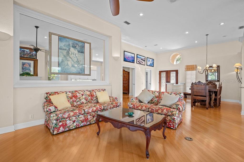 7117 Victoria Cir Property Photo 5