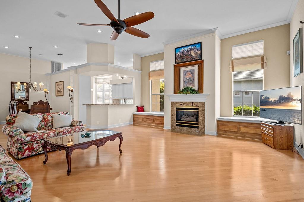 7117 Victoria Cir Property Photo 6