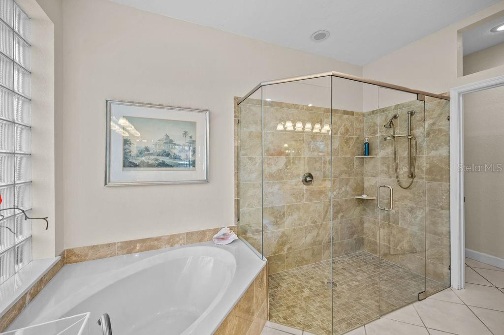 7117 Victoria Cir Property Photo 23