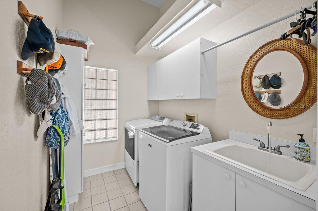 7117 Victoria Cir Property Photo 27