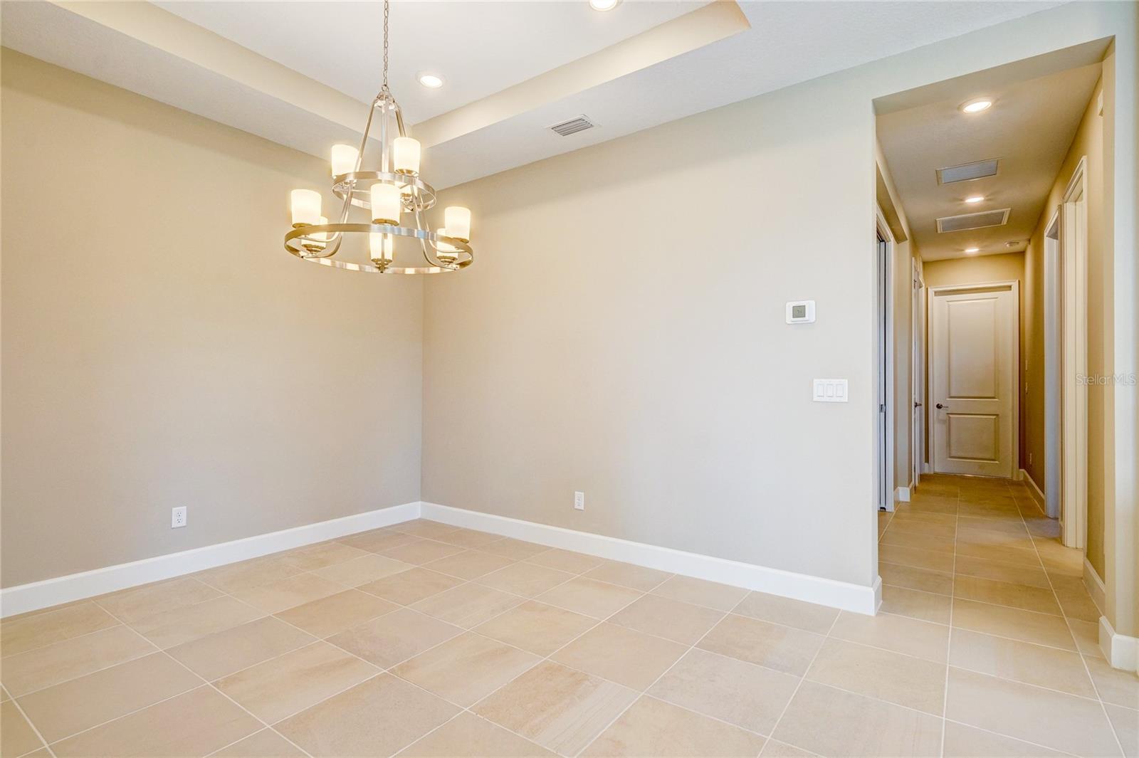 6094 Mesa Gln Property Photo 10