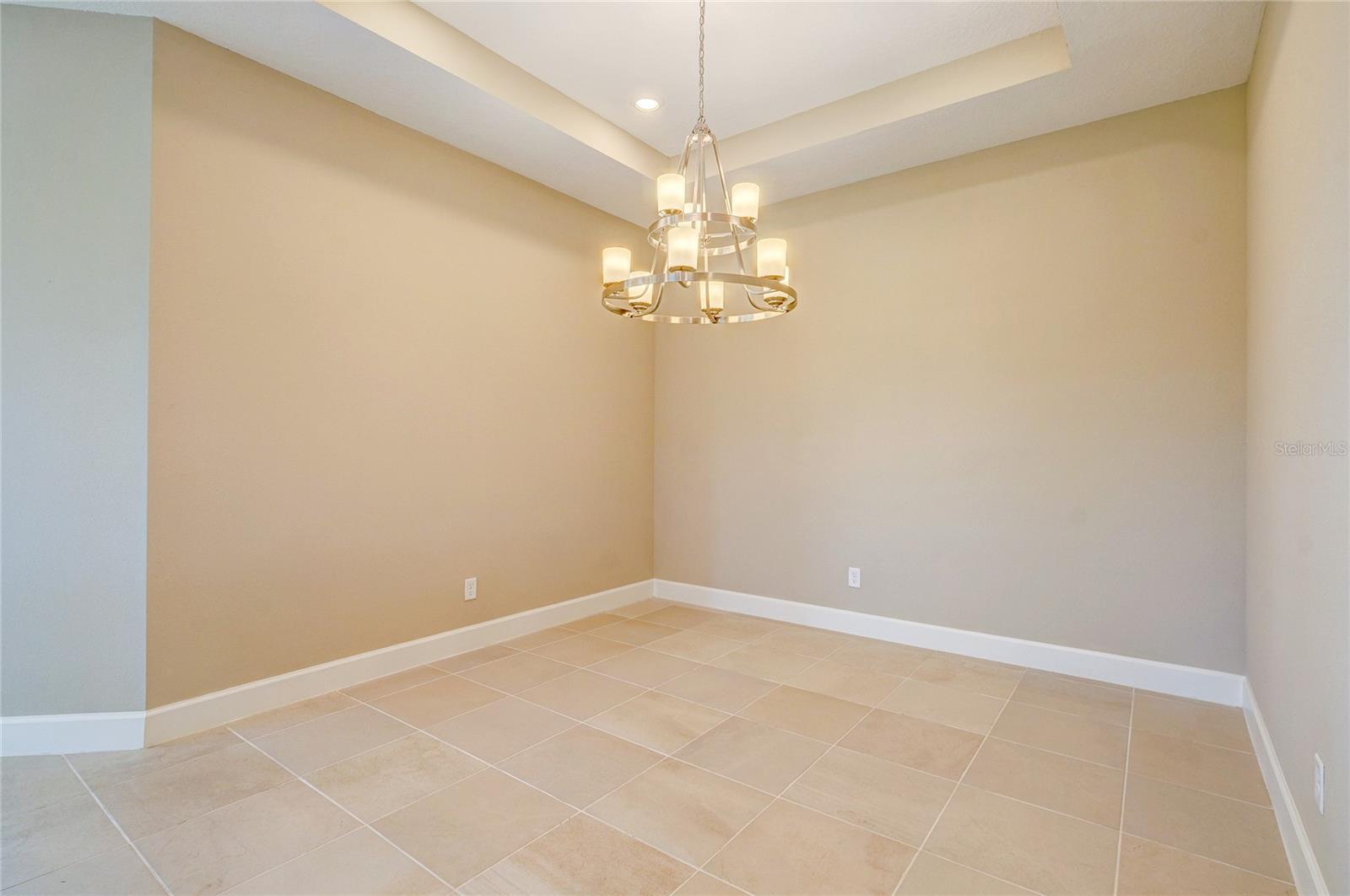 6094 Mesa Gln Property Photo 11