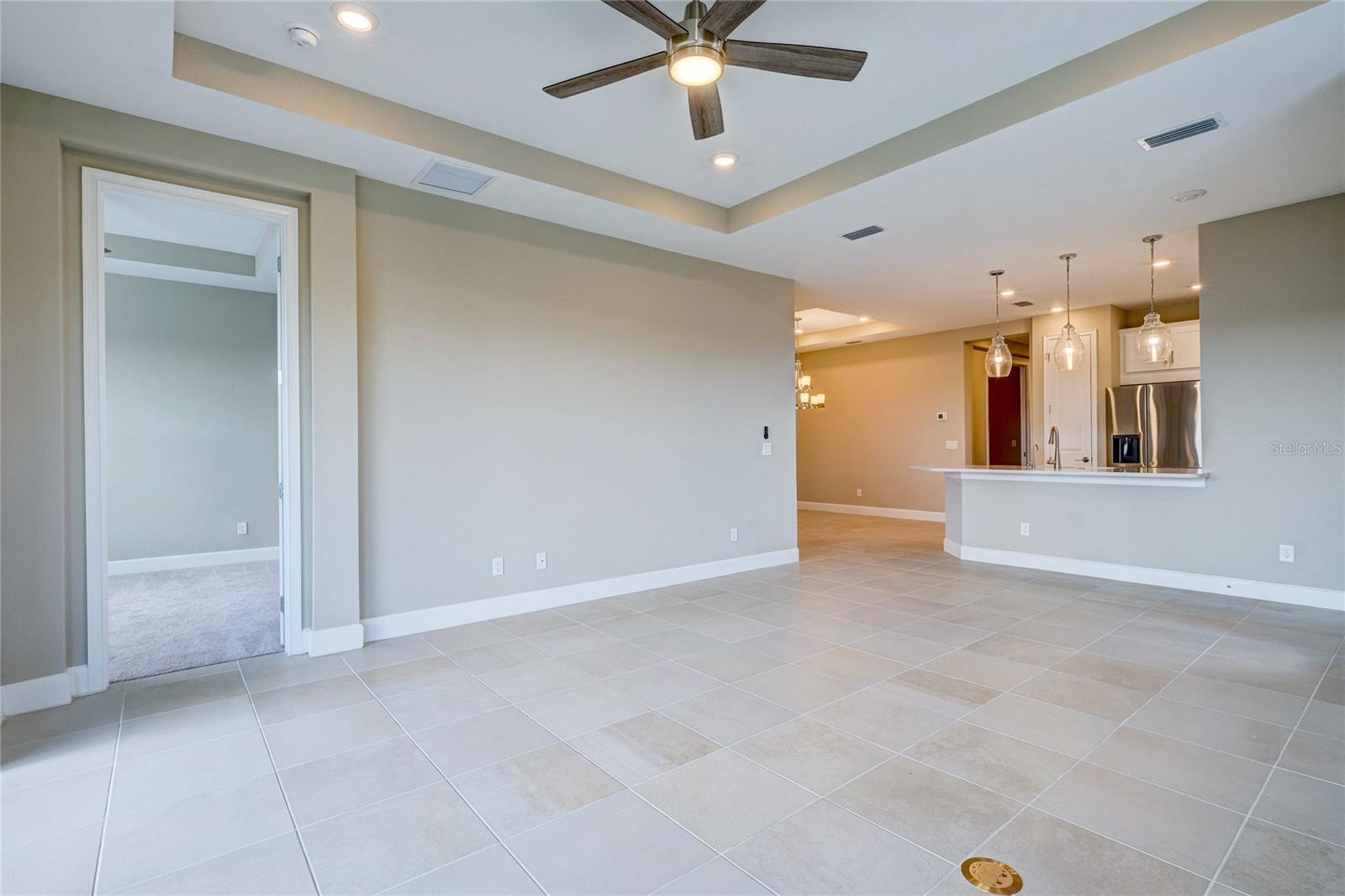 6094 Mesa Gln Property Photo 12