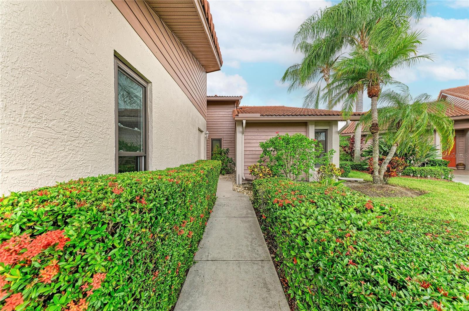 3952 Wilshire Cir E #166 Property Photo 4