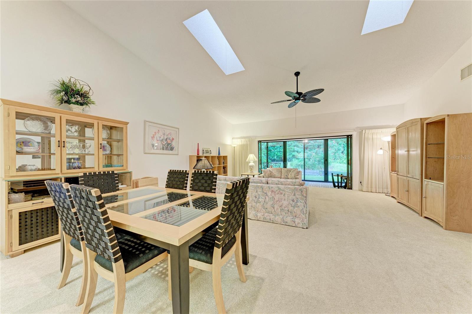 3952 Wilshire Cir E #166 Property Photo 8