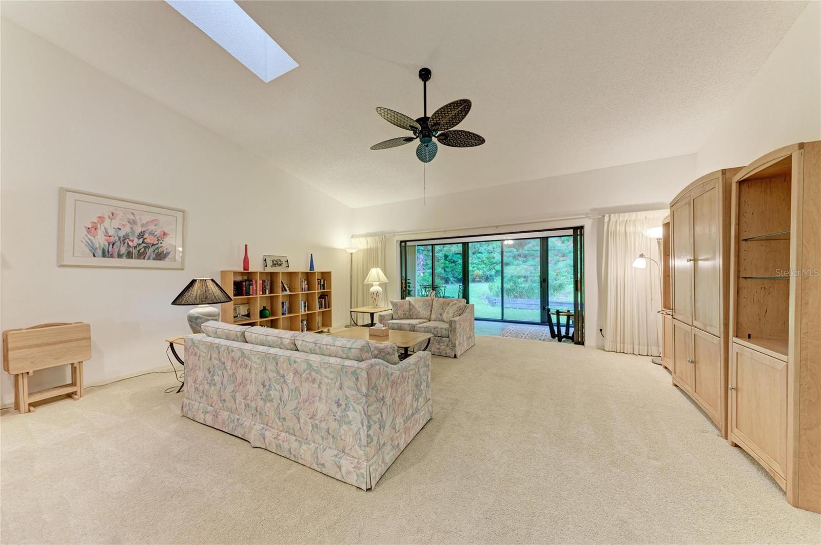 3952 Wilshire Cir E #166 Property Photo 10