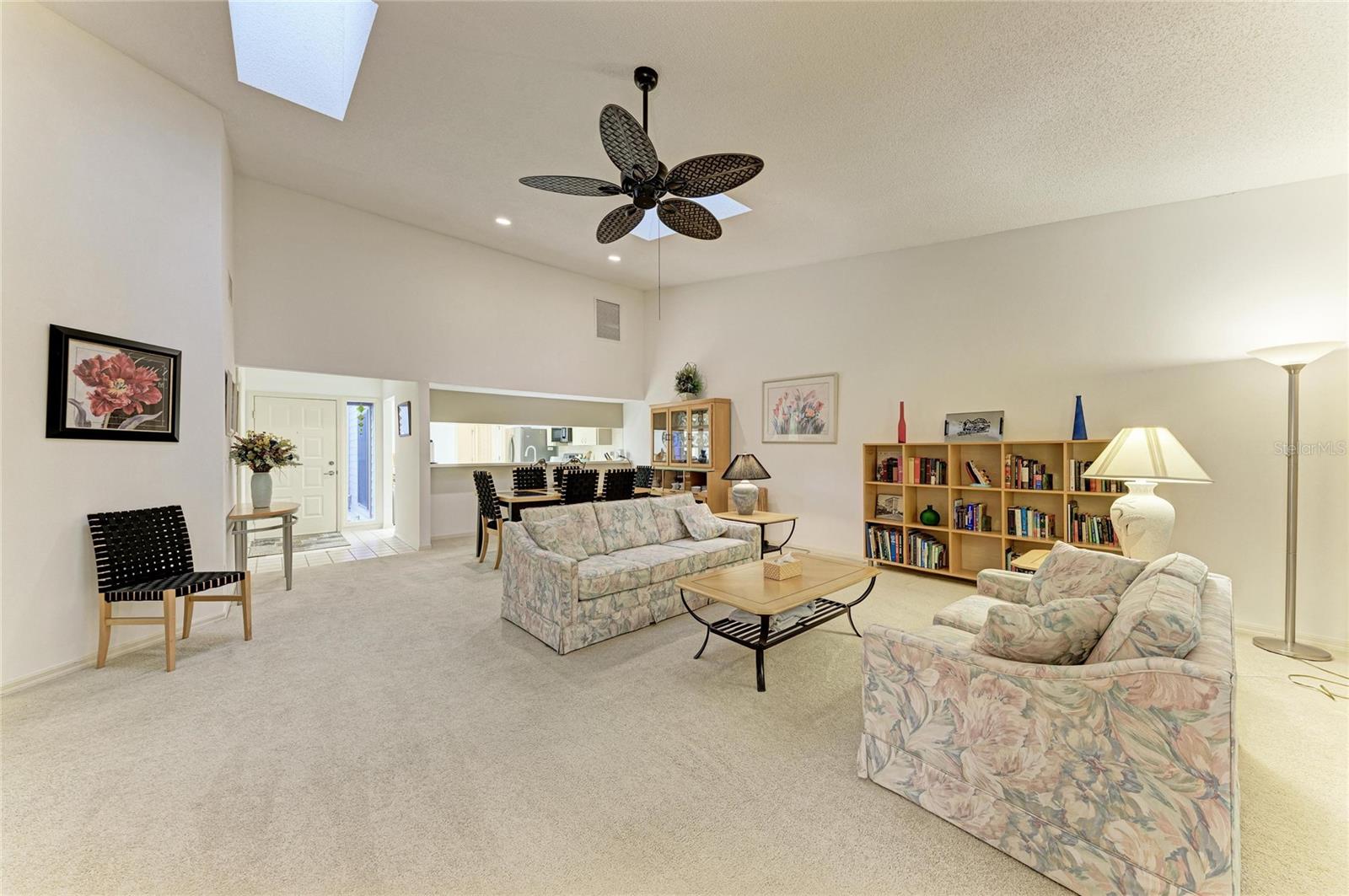 3952 Wilshire Cir E #166 Property Photo 11