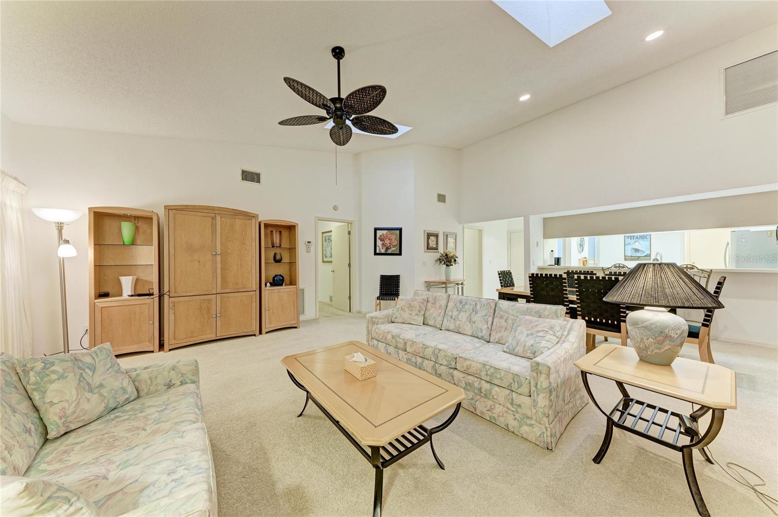 3952 Wilshire Cir E #166 Property Photo 13