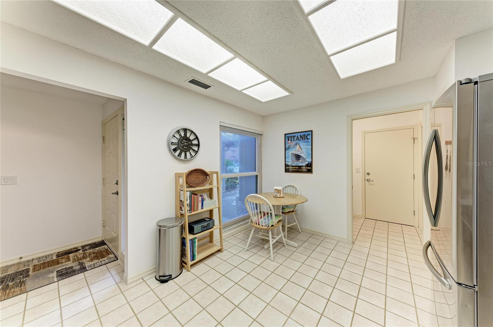 3952 Wilshire Cir E #166 Property Photo 16