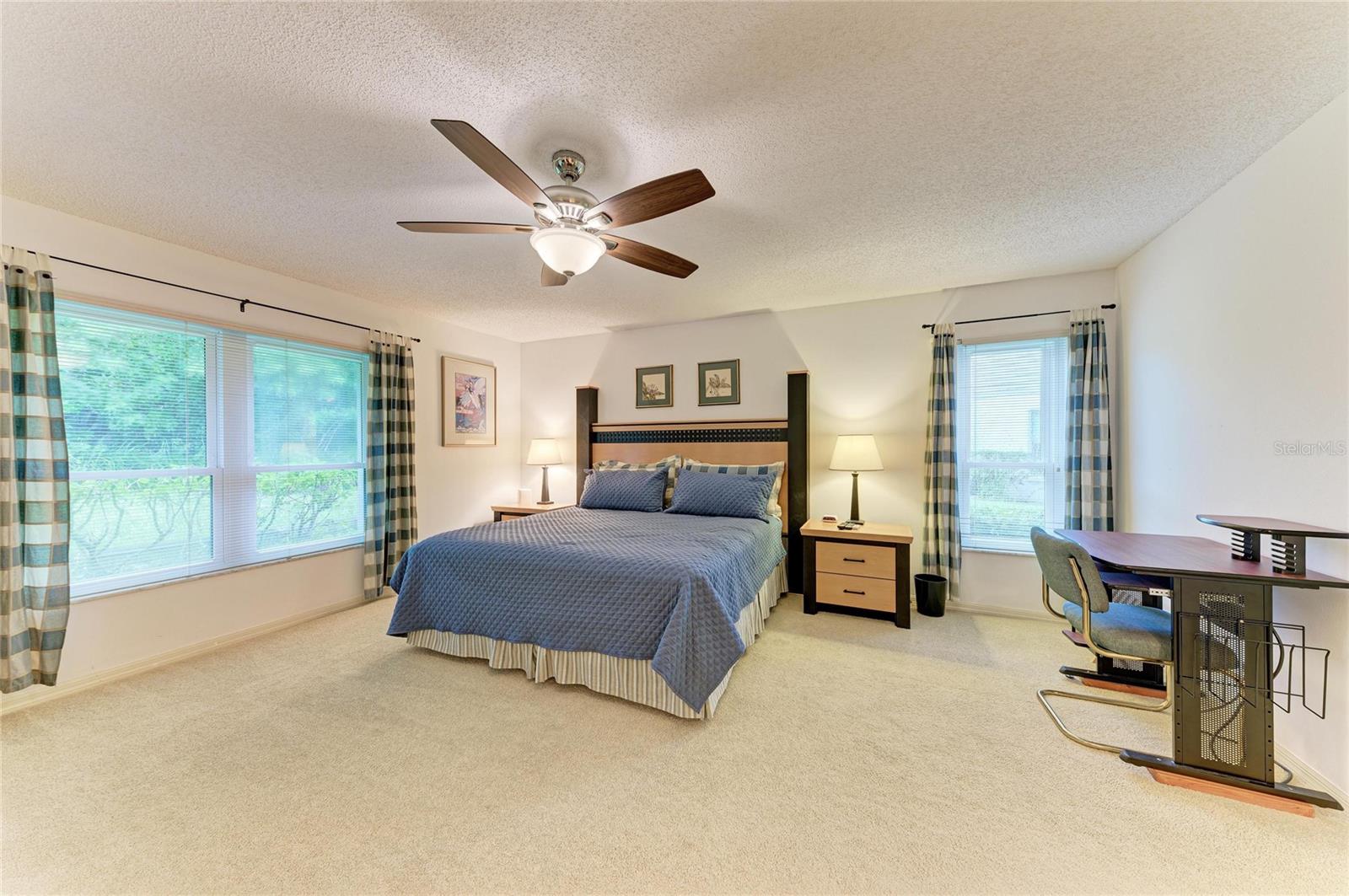 3952 Wilshire Cir E #166 Property Photo 24