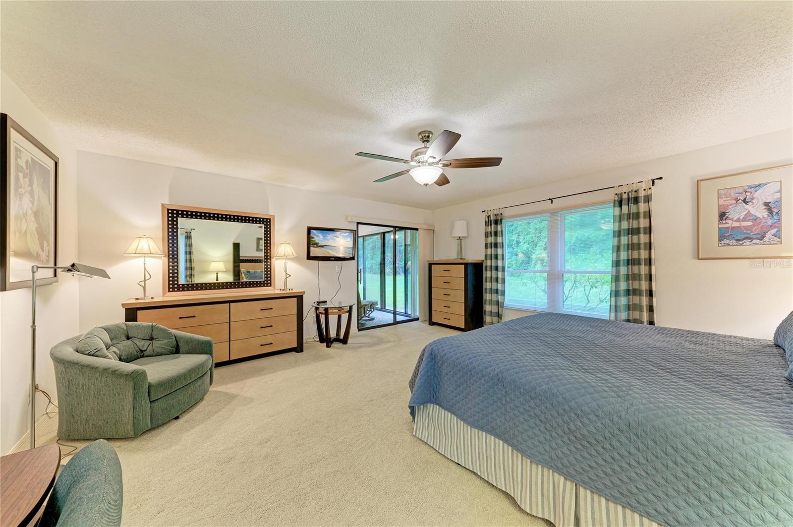 3952 Wilshire Cir E #166 Property Photo 25