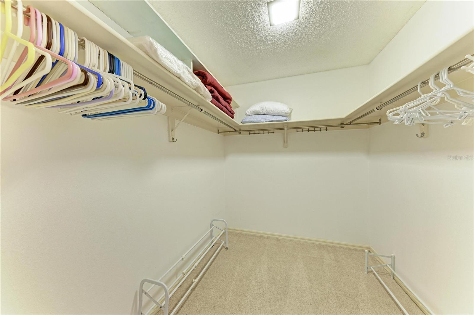 3952 Wilshire Cir E #166 Property Photo 33