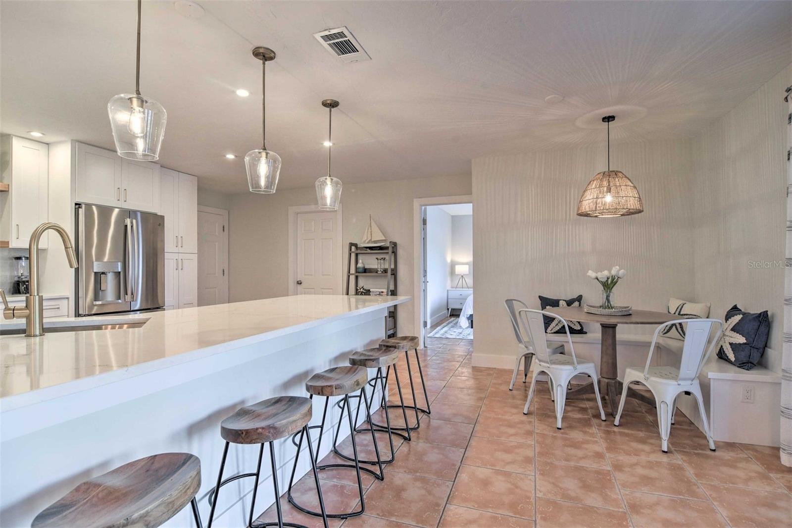 4107 Coconut Ter Property Photo 7